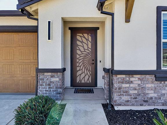 5th image of 9526 Cote Dor Dr