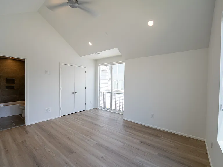 Rutherford House — Photo 13