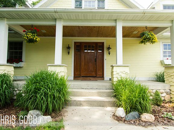 3rd image of 1791 Chandler Woods Ct NE