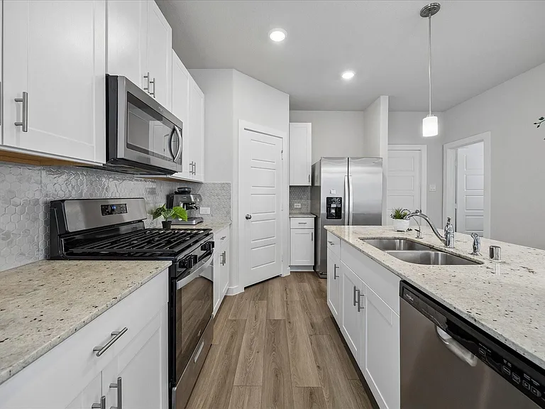 8409 Arden Valley Ln — Photo 9