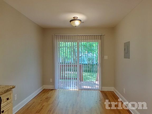 4th image of 2836 Attaberry Dr