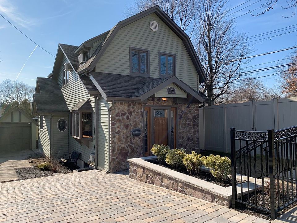 1st image of 126 Beach Ave