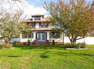 1281 Smithtown Ave, Bohemia, NY 11716