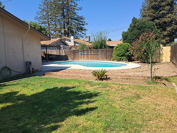 5th image of 707 Westwood Dr