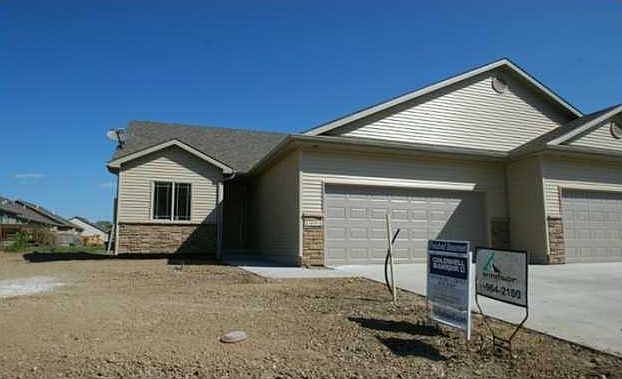 1st image of 1439 NE Falstaff Ln