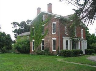 1202 N Keel Ridge Rd, Hermitage, PA 16148