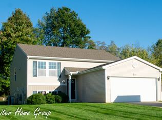 13382 Sunset View Dr NE, Cedar Springs, MI 49319