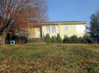 203 Hill St, Bluefield, VA 24605