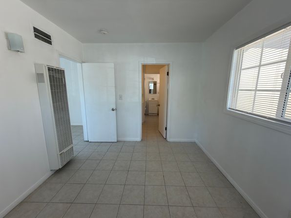 1735 E Palmyra Ave #1735