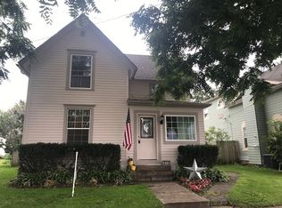 313 S 4th St, Kirkland, IL 60146