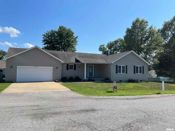 1205 Gerlock Ct, Carterville, IL 62918