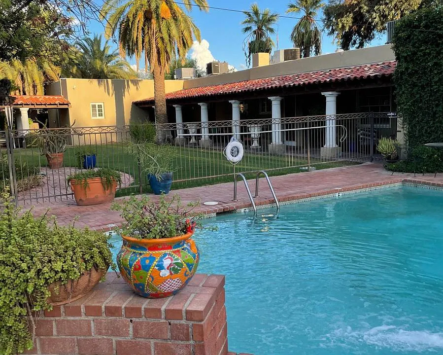 720 W McDowell Rd #4