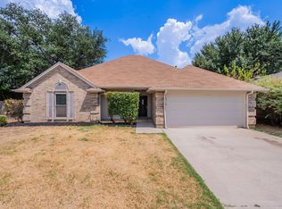 2972 Timber Creek Trl, Fort Worth, TX 76118