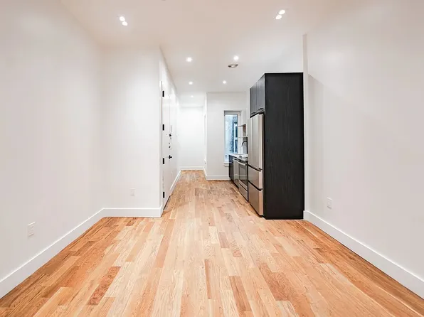 96 Harrison Place image 3 of 19