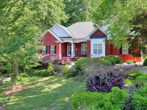 1821 Wesleyan Ln, Loganville, GA 30052