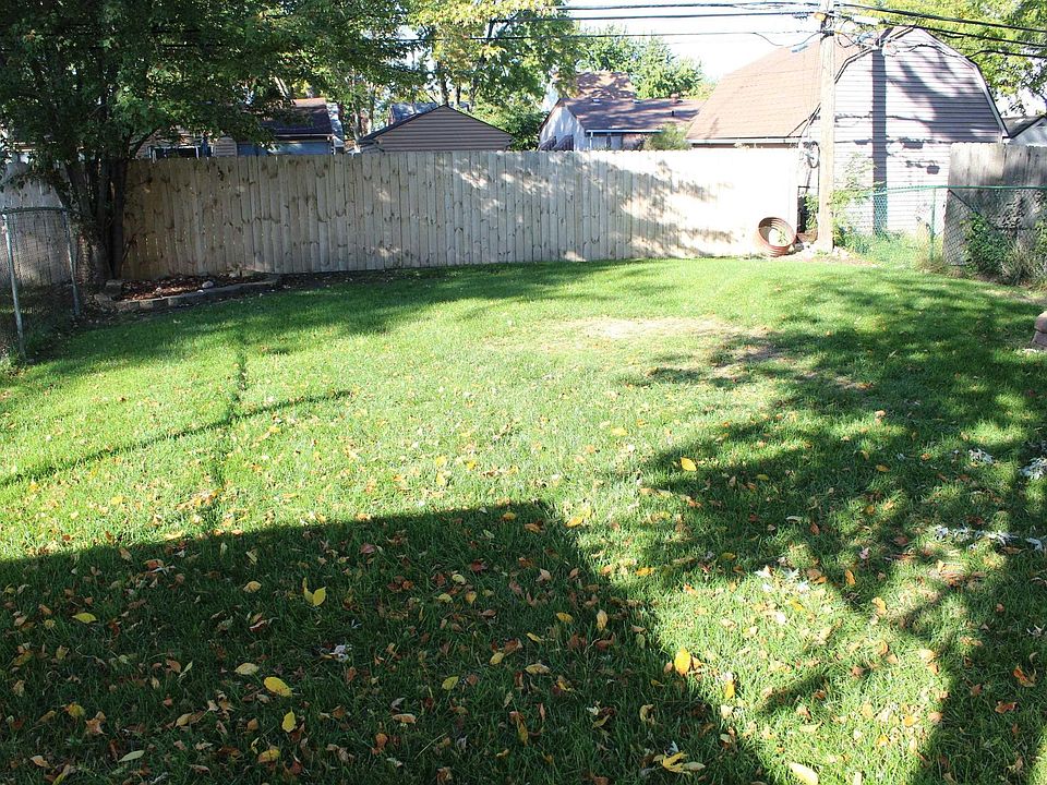 27909 Joan St, photo 20
