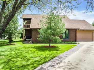 702 Park Pl, Shelbyville, IL 62565