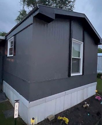 2nd image of 106 Julie Ln