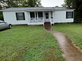 510 Tower Hill Rd, Kinston, NC 28501