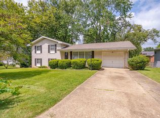 2220 Heritage Ave, Evansville, IN 47711