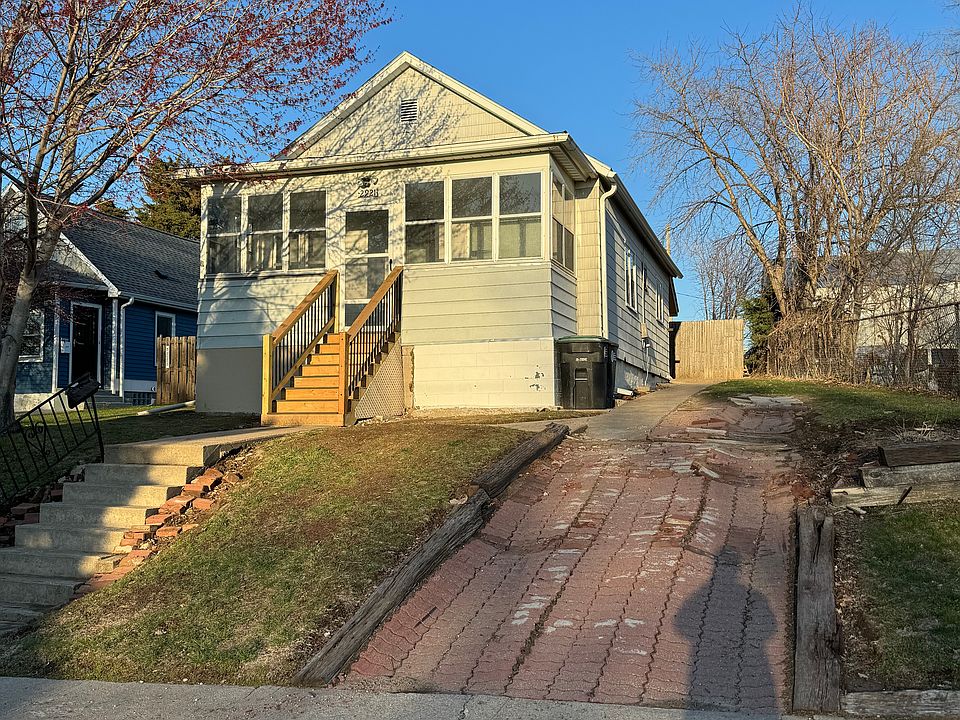 1st image of 2921 S 26th St #1
