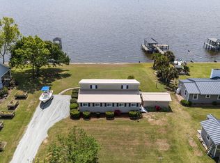 66 E North Shore Lane, Arapahoe, NC 28510