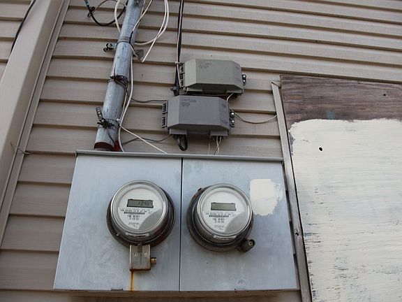 5th image of 100 Grove Ave