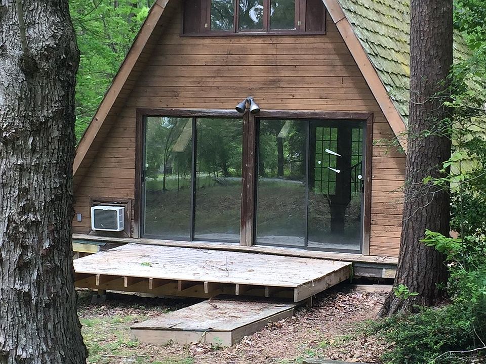 Lake Access home in Louisa