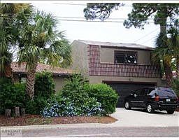 5th image of 7901 Garden Dr N