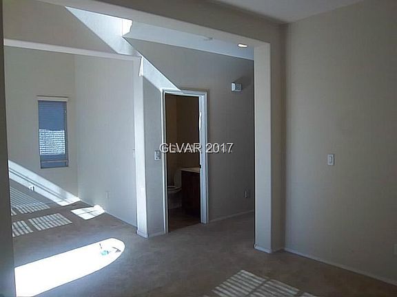 4th image of 4440 Santa Clarita Ave #0