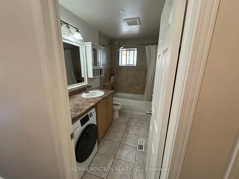 93 Aurora Heights Dr — Photo 10