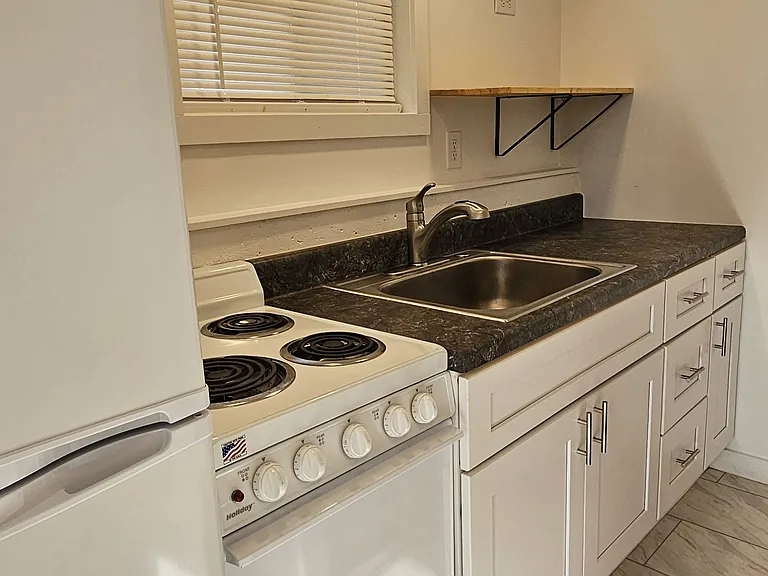 1208 Byrne Ave #BASEMENT — Photo 5
