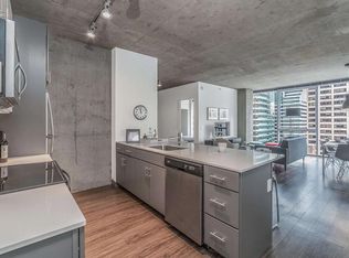 227 W Lake St, Chicago, IL 60606