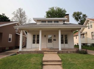 1231 E Seneca Pl, Peoria, IL
