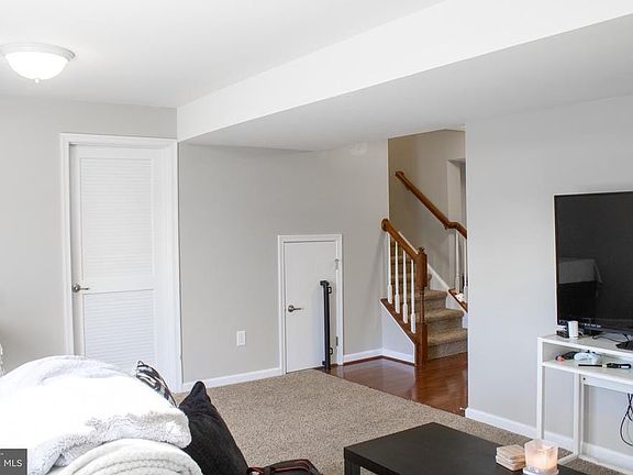 5th image of 602 Matisse Way #602
