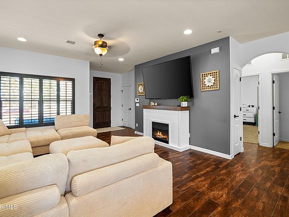 4th image of 14672 Boer Trail Ave
