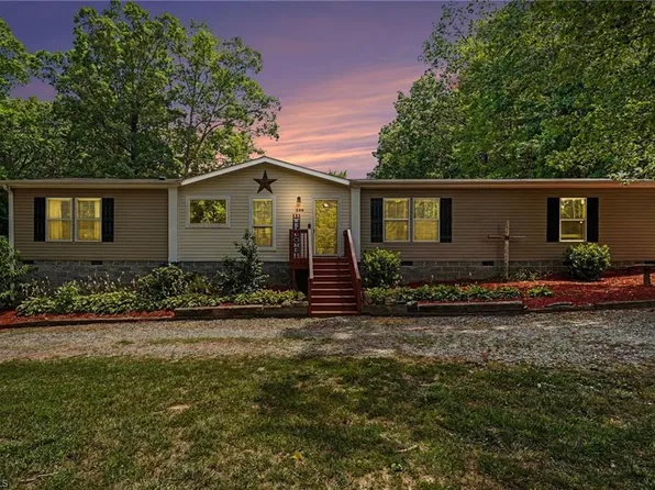 156 Yellow Poplar Ln, Lexington, NC 27295