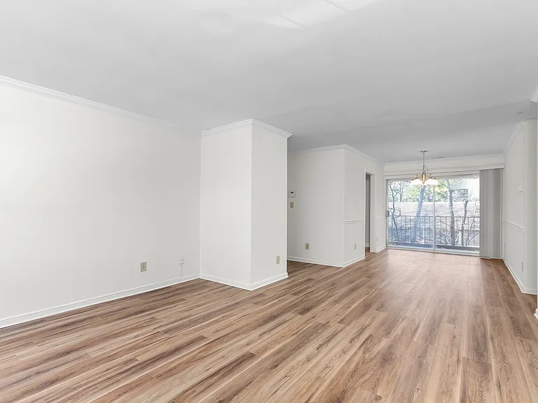 1826F N Elm St #F — Photo 2