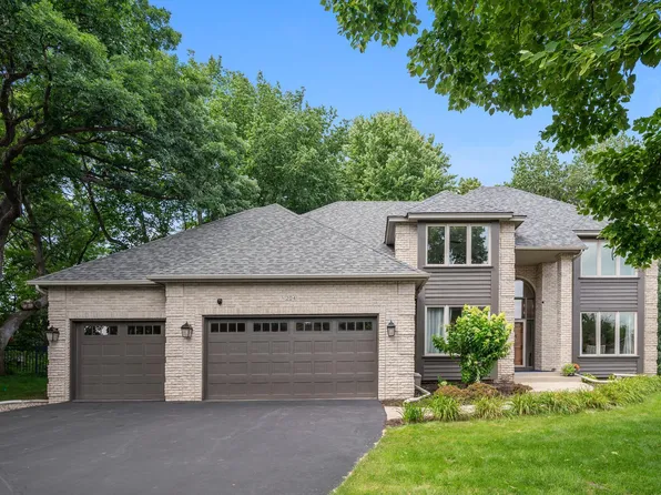 204 Geneva Blvd, Burnsville, MN 55306