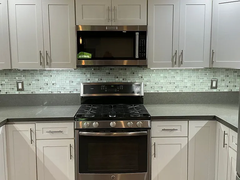 326 S Waverly St #1-4 — Photo 7