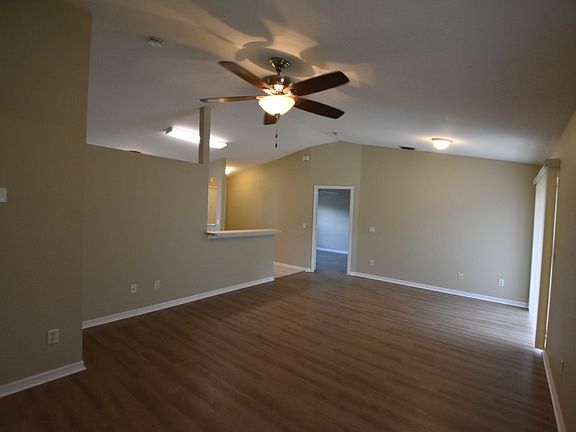 2nd image of 4520 Fernway Dr