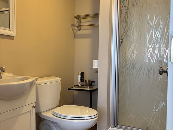 4th image of 124 Washington St #304
