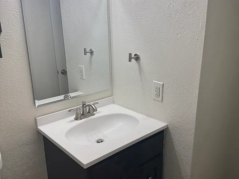 302 Bonnie Dr #A — Photo 11