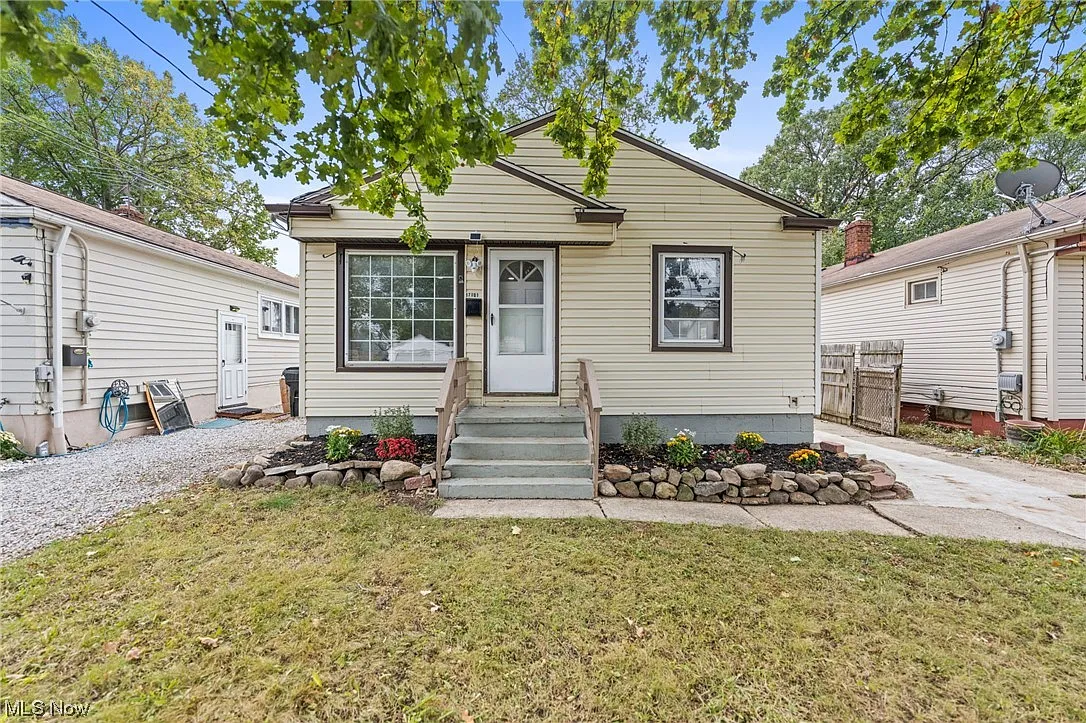 17101 Martha Rd photo 1