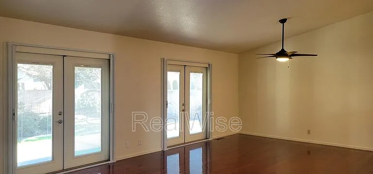 1267 Ironwood Dr — Photo 6
