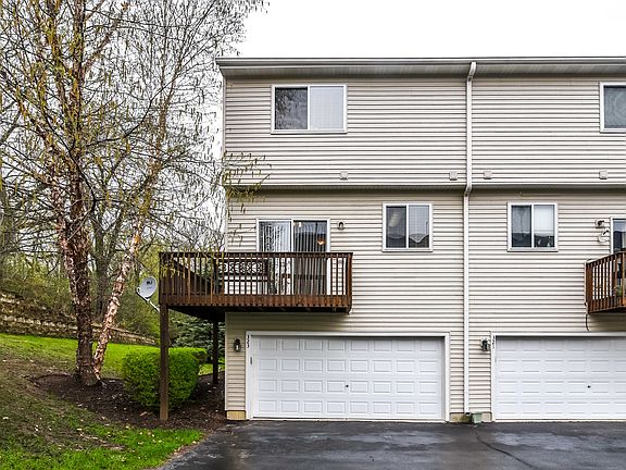3rd image of 323 Terra Springs Cir