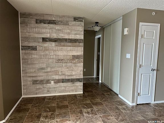 5th image of 1637 1st St #305