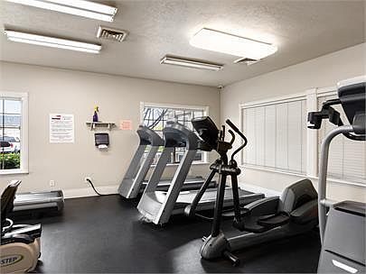 3rd image of 1829 W 1120th St S #328-1
