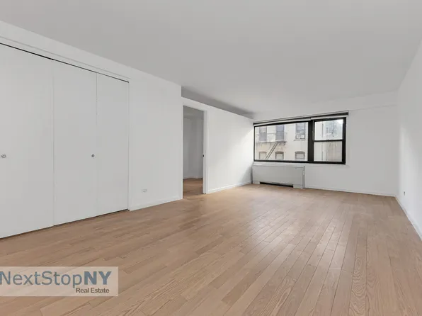 333 East 66th Street image 2 of 9