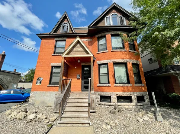 127 2nd Ave #7, Ottawa, ON K1S 2H4